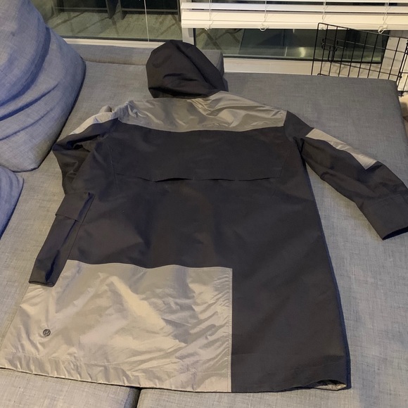 ‼️ lululemon Limited Edition Unisex Rain Jacket - Picture 11 of 12